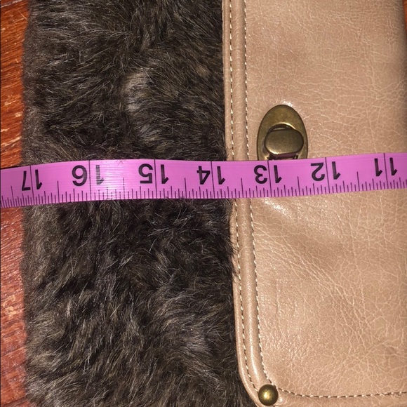 Downsizing - Picture 6 of 7